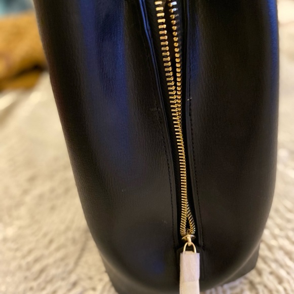 Coach Handbags - Coach bag